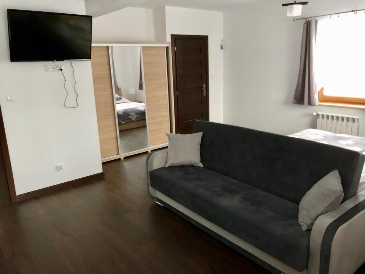 Apartamenty U Krysi Witow  Exterior photo
